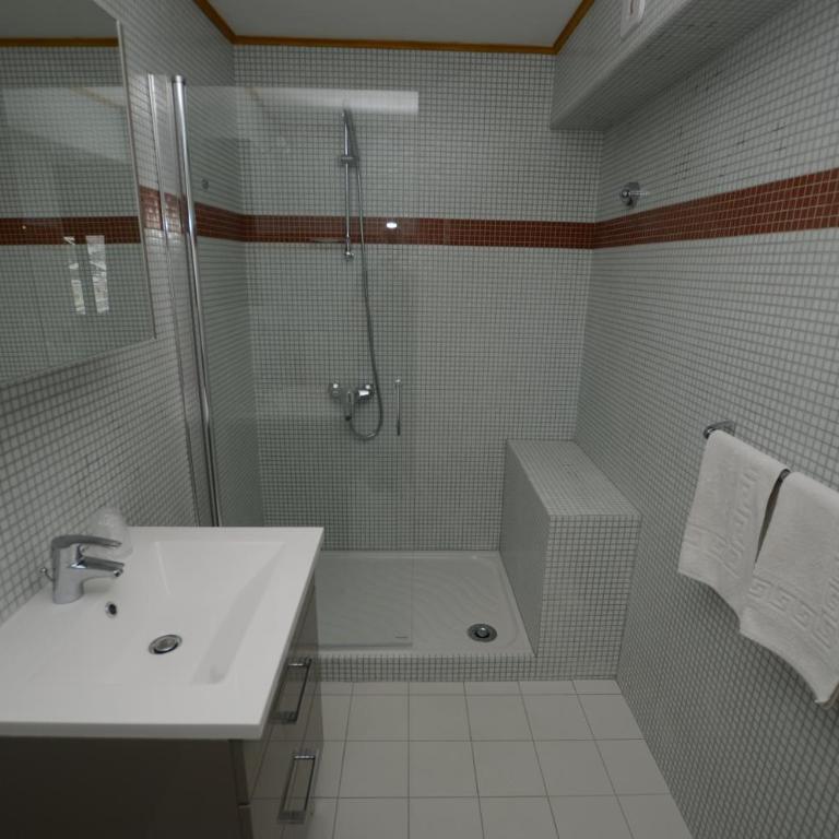 Hotel Rhodos Morzine - Chambre Quintuple (5 Adultes) - 4