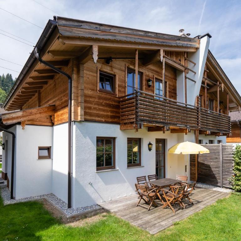 Alpenchalets Flachauer Gutshof - Chalet mit 3 Schlafzimmern - 1