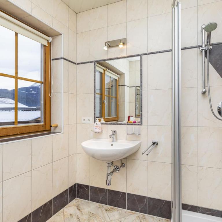 Appartement Oberreiter - Two-Bedroom Apartment (4 Adults) - 2