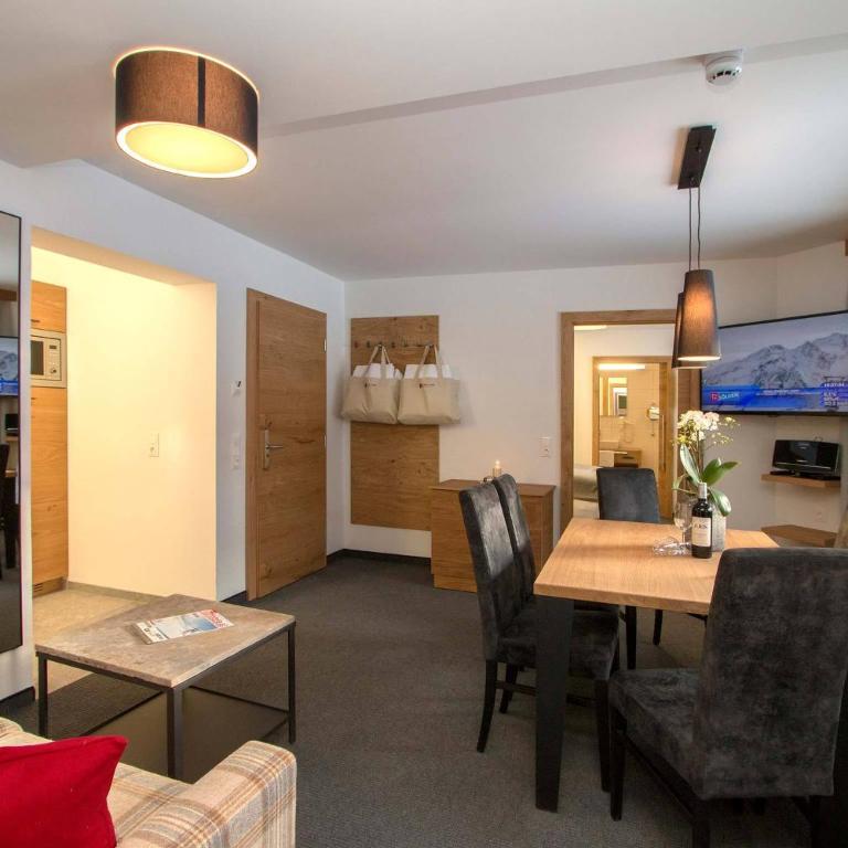 Gurglhof Apartmenthaus - Comfort Apartment mit 2 Schlafzimmern - 9