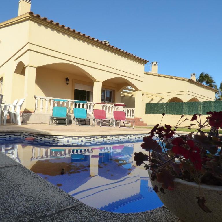 Marimar - Casa Unifamiliar de 3 dormitorios - 1