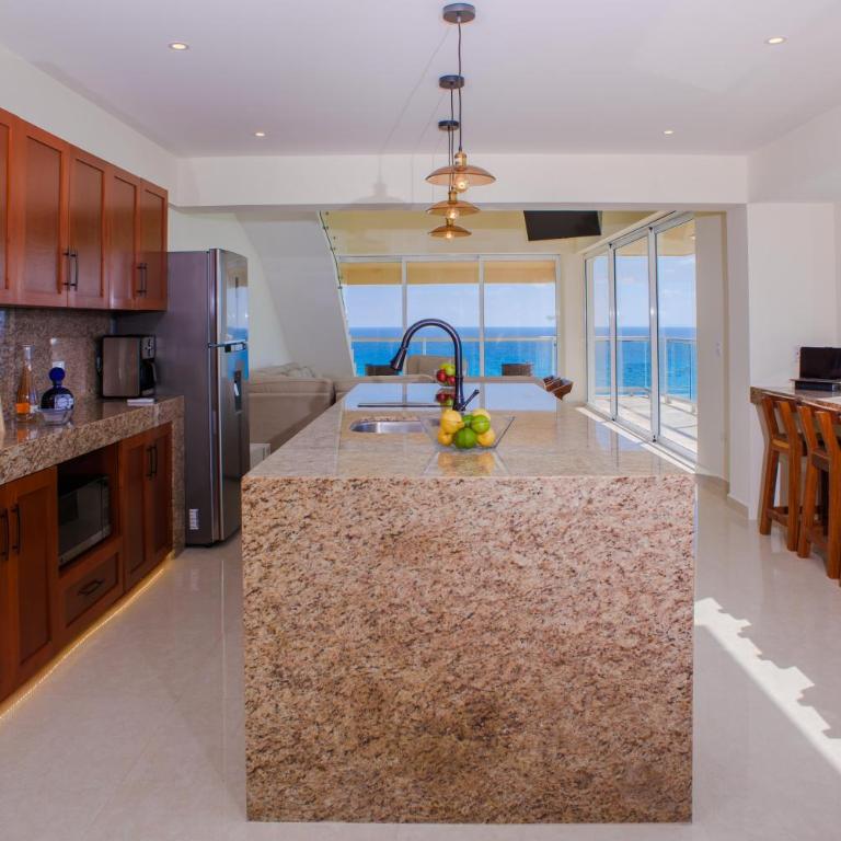 2 Story Oceanfront Penthouses on Cancun Beach! - Penthouse Apartment - 9