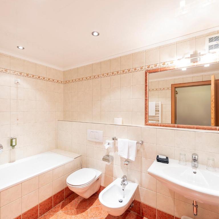 Hotel Gran Fanes - Standard Quadruple Room - 3