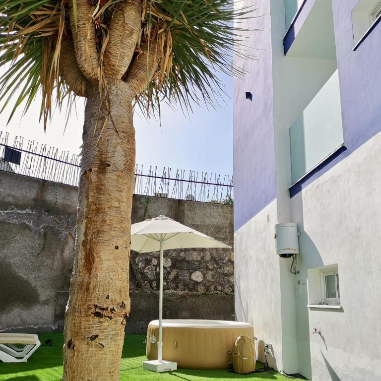 The Blue Corner Apartments - Trabaja y desconecta: Apartamento con bañera de hidromasaje y jardín - 26