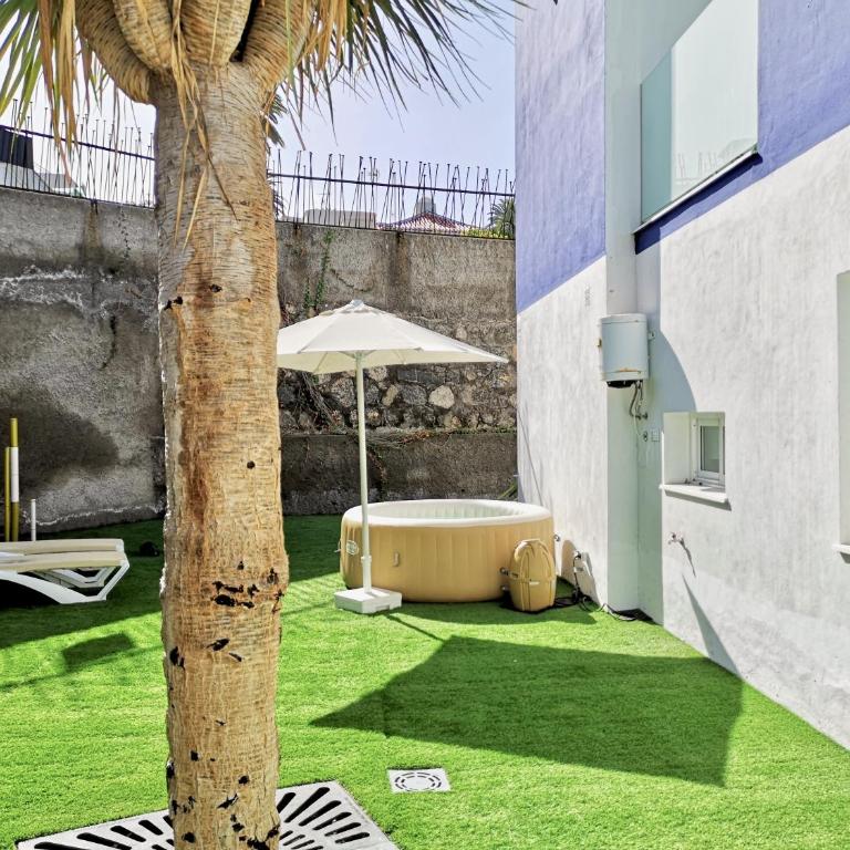 The Blue Corner Apartments - Trabaja y desconecta: Apartamento con bañera de hidromasaje y jardín - 6