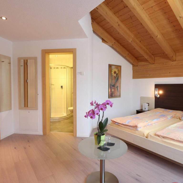 Feehof - Doppelzimmer mit Balkon - 4