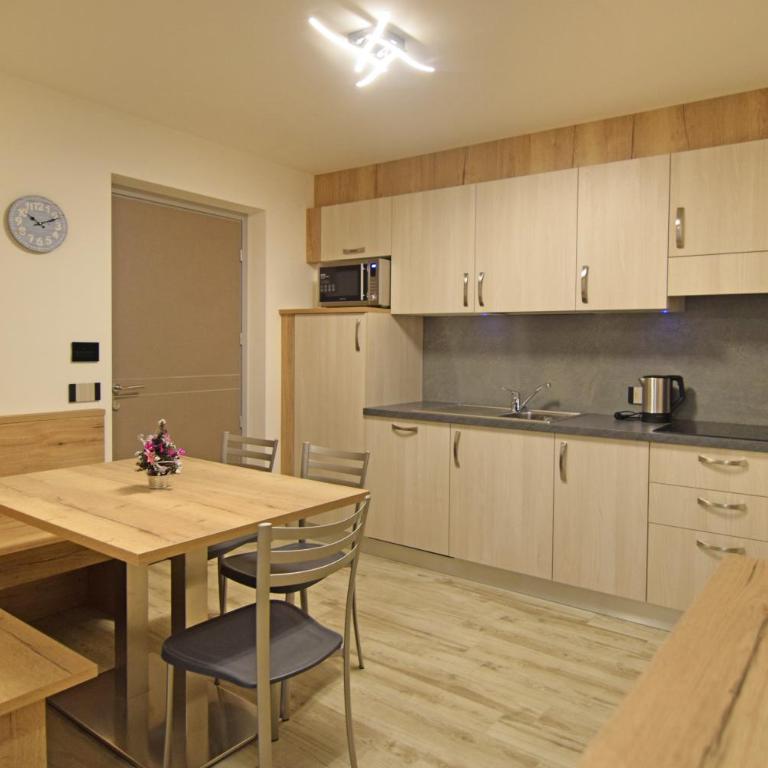 Vacanze Arcobaleno - Casa con 2 Camere da Letto - 11