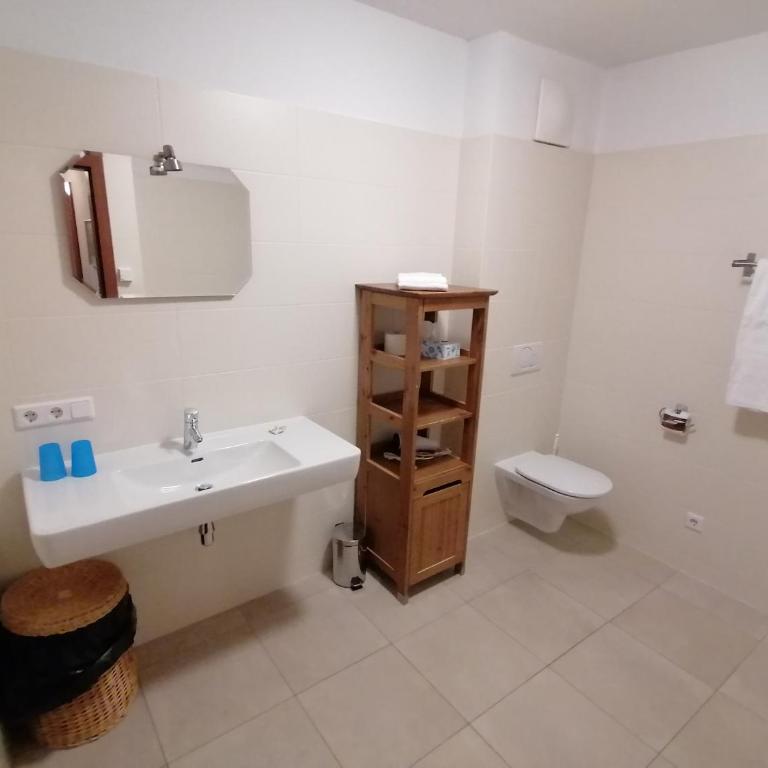 Komfort Appartements serviced by Auhof - Apartment mit 2 Schlafzimmern und Bergblick - Nebengebäude - 31