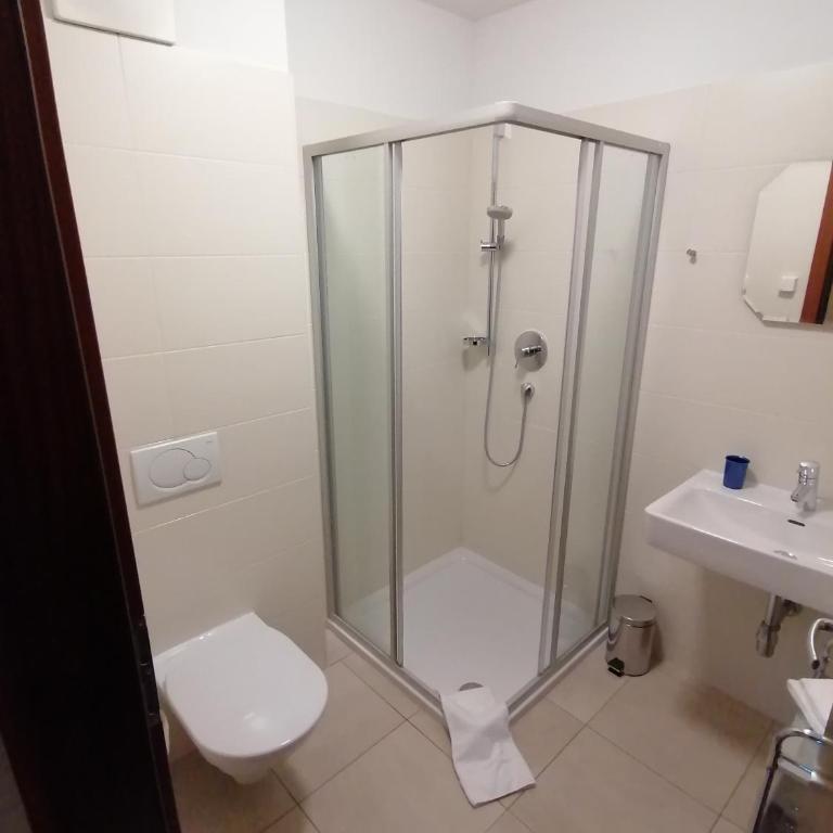 Komfort Appartements serviced by Auhof - Apartment mit 2 Schlafzimmern und Bergblick - Nebengebäude - 33