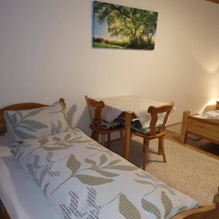 Ferienwohnung Schiestl - Ferienwohnung „Waldrand“ mit 2 Schlafzimmern - 5