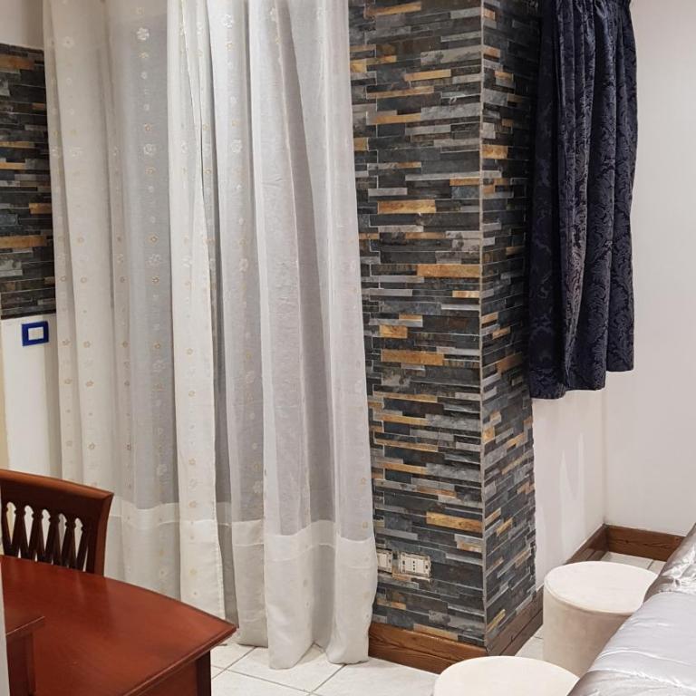 Hotel Sangiuliano 132 centro storico Catania - Superior Double or Twin Room with Patio - 6