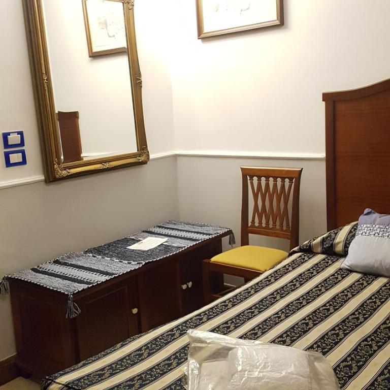 Hotel Sangiuliano 132 centro storico Catania - Double or Twin Room with Balcony - Split Level - 8
