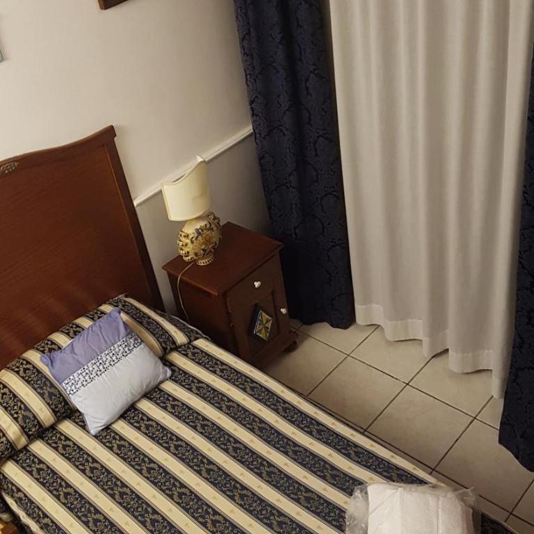 Hotel Sangiuliano 132 centro storico Catania - Double or Twin Room with Balcony - Split Level - 6