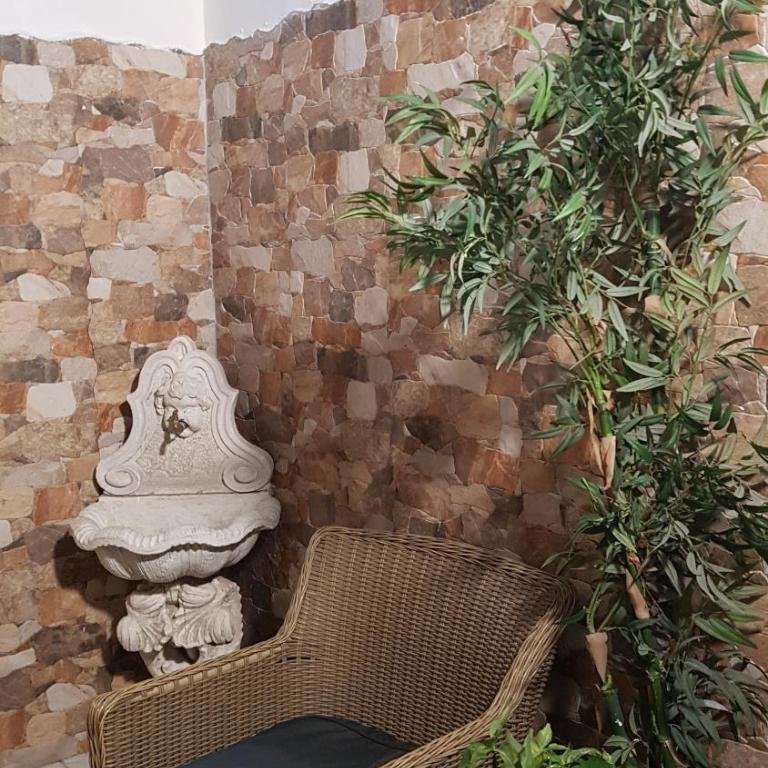 Hotel Sangiuliano 132 centro storico Catania - Superior Double or Twin Room with Patio - 7