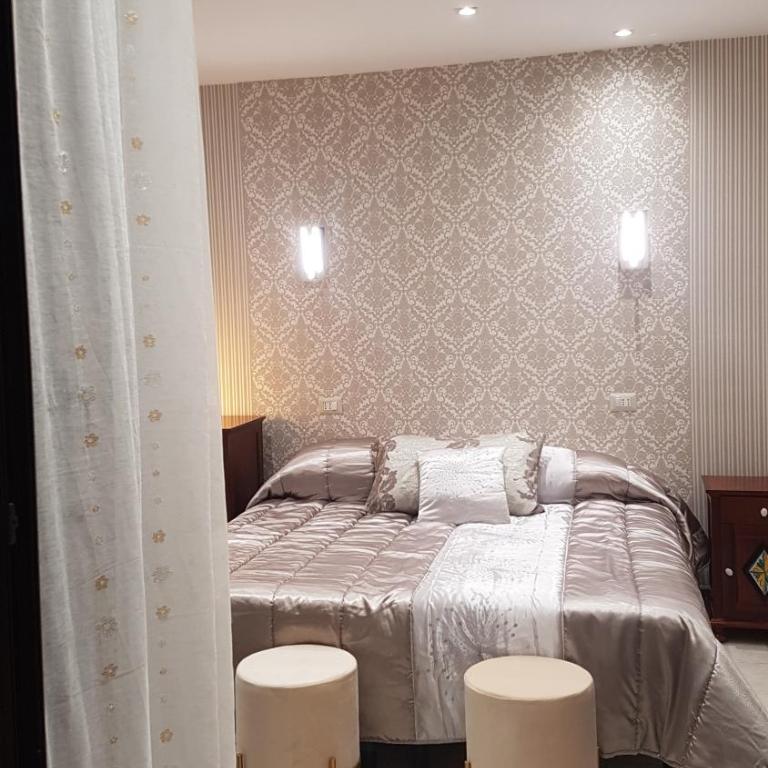 Hotel Sangiuliano 132 centro storico Catania - Superior Double or Twin Room with Patio - 1