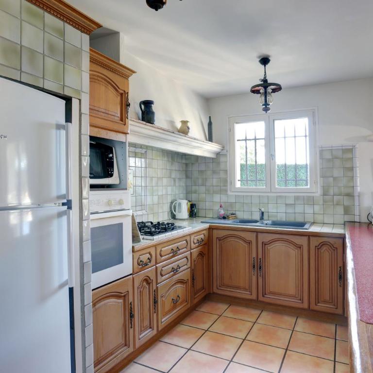 villa de charme, 8 pers, climatisée, piscine chauffée, calme garanti - Villa - 13