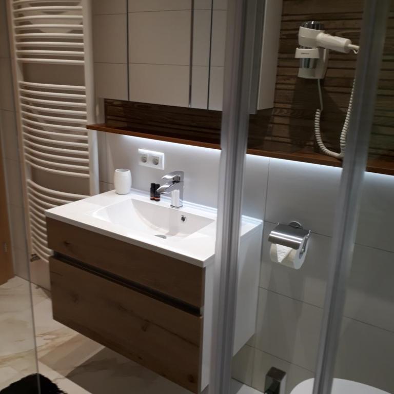 Appartements Fortuna Self-check-in - Apartamento de 3 dormitorios con balcón (8 adultos) - 8