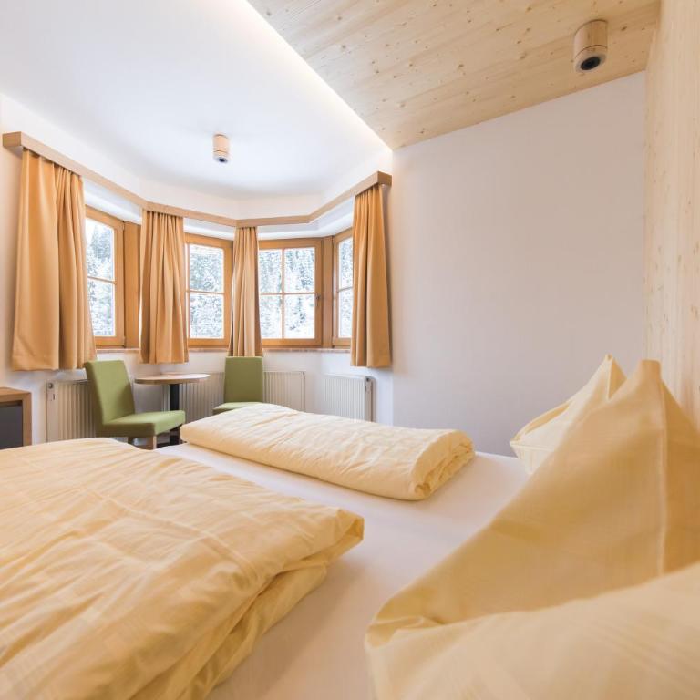 Barbarahof - Doppelzimmer mit Balkon - 12