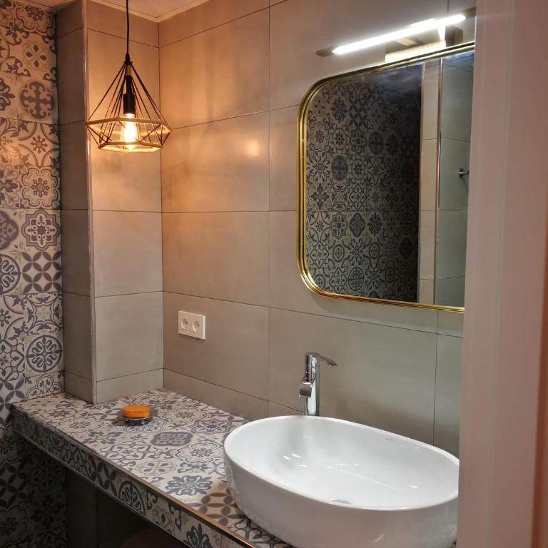 Casa Montalbán Apartamentos Turísticos - Two-Bedroom Apartment - 6