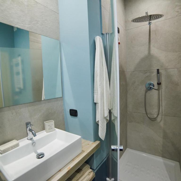 AL22 di piazza del Gesù - Camera Matrimoniale Deluxe (2 Adulti + 1 Bambino) - 3