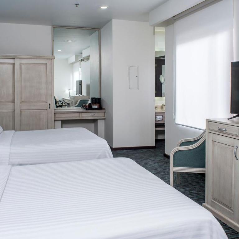 Holiday Inn & Suites Mexico Zona Reforma by IHG - Queen Suite with Two Queen Beds - 6