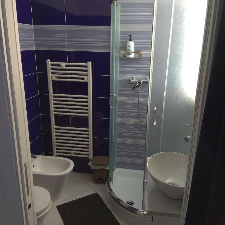 "6 in centro" guest house - Camera Tripla con Bagno Privato - 16