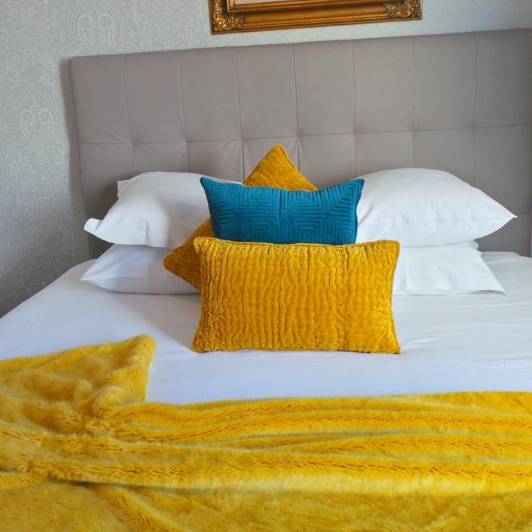 Hotel Relais Du Postillon - Chambre Double Confort - Vue sur Court - 5