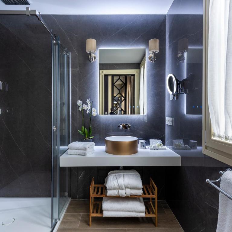 Casa de Triana Luxury Suites by Casa del Poeta - Suite - 5