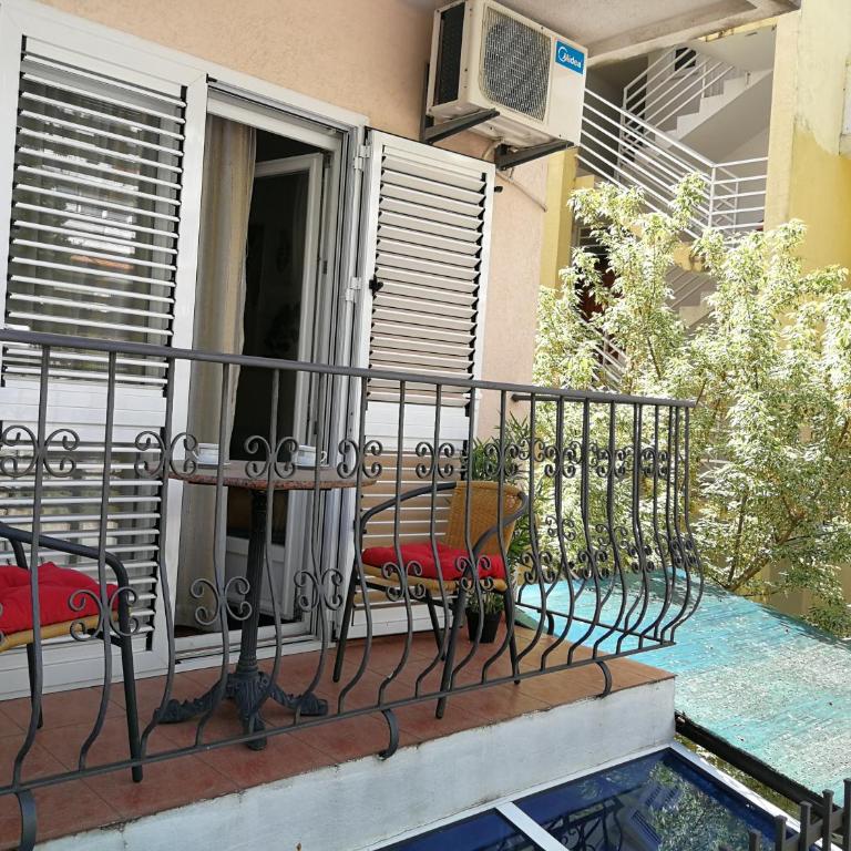 Mint Apartment studio - One-Bedroom Apartment - 9