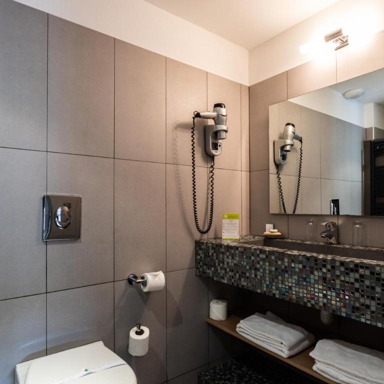 Boutique Hôtel Entraigues - Chambre Double Confort - 8