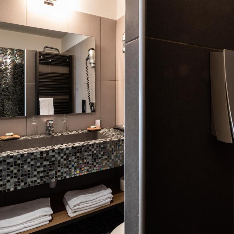 Boutique Hôtel Entraigues - Chambre Double Confort - 12