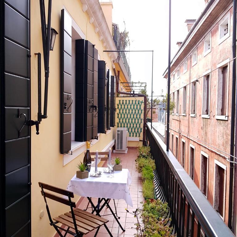 Ca' dea Gondoea - Two-Bedroom Apartment - 13