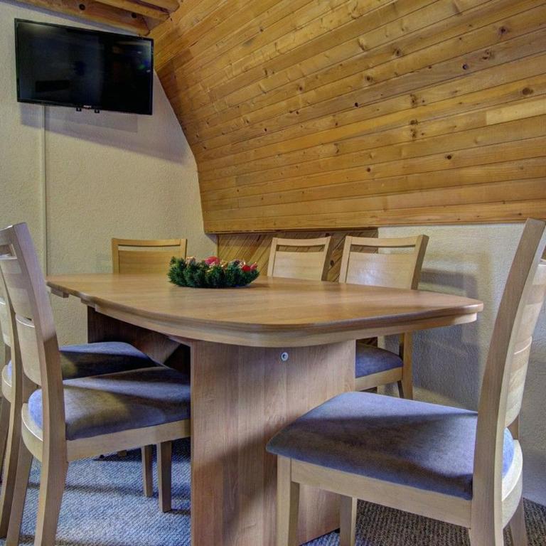 Apartments Dobro - Three-Bedroom Apartment - 2