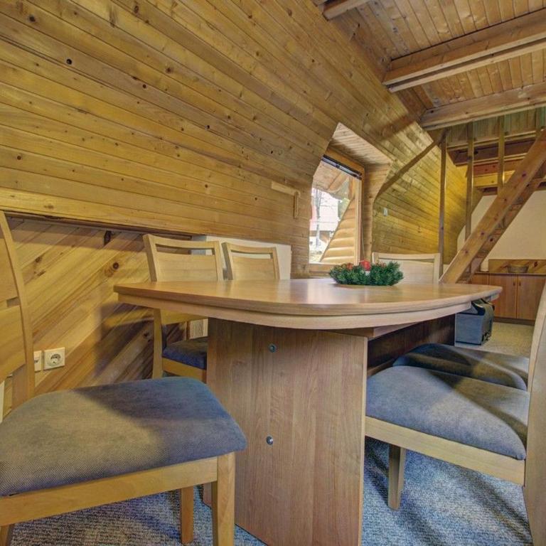 Apartments Dobro - Three-Bedroom Apartment - 4