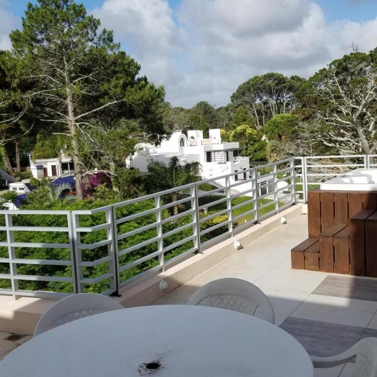 ESPECTACULAR PENTHOUSE CON TERRAZA PARRILLERO Y JACUZZI PROPIO, PREMIADO POR AWARD TERCER AÑO CONSECUTIVO -Edificio Jardins Del Est San Rafael- - One-Bedroom Apartment - 19