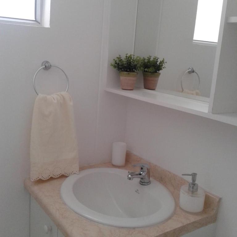 departamento sector 4 esquina a pasos de av. del mar - Apartamento de 3 dormitorios - 2