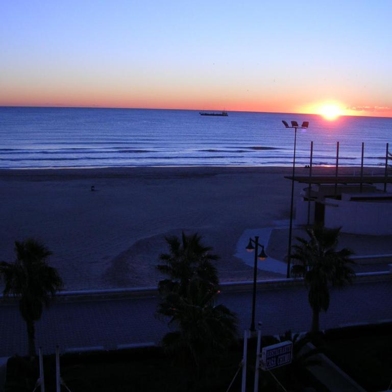 El Globo - Superior Double or Twin Room with Sea View - 10