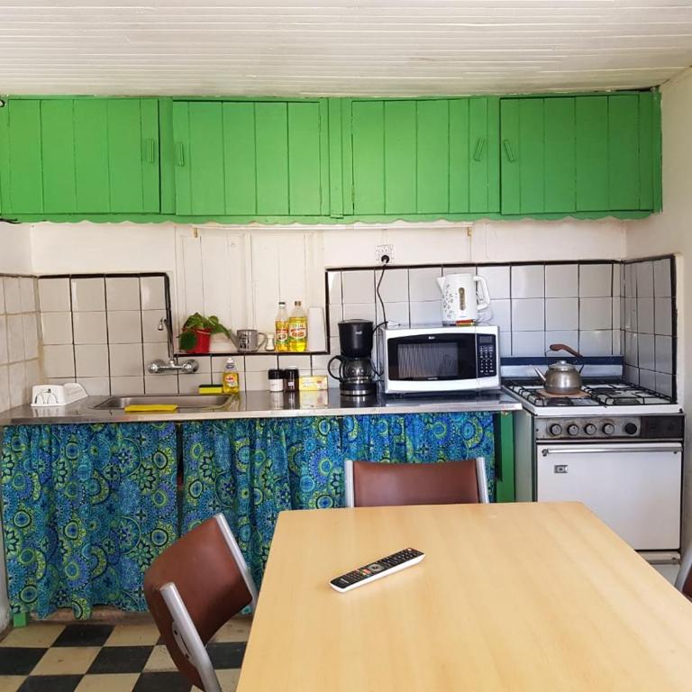 La Casita de Monte - Two-Bedroom House - 55