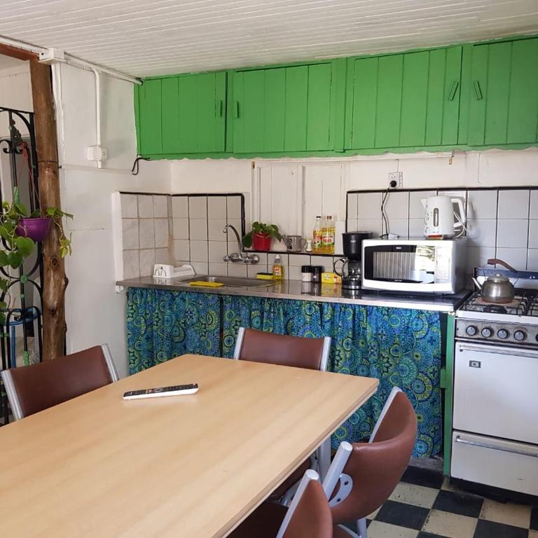 La Casita de Monte - Two-Bedroom House - 54