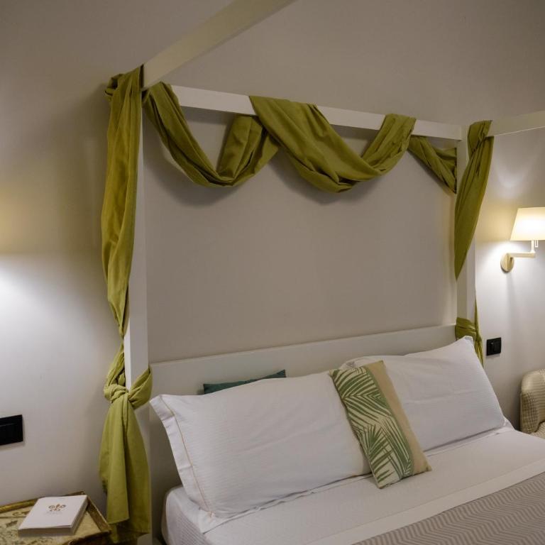 SEKELES Suites - Deluxe King Room - 10