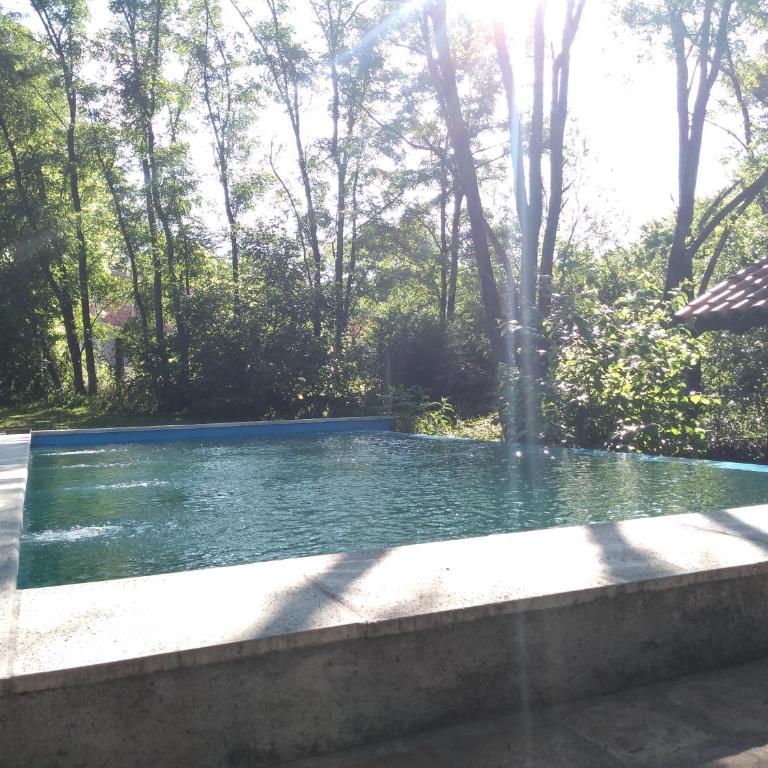 Casa completa con piscina y quincho en Ascochinga, 4 habitaciones, zona golf - Casa de 3 dormitorios - 17