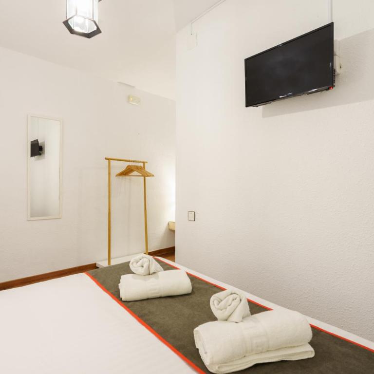 Hostal Austria - Camera Tripla - 6