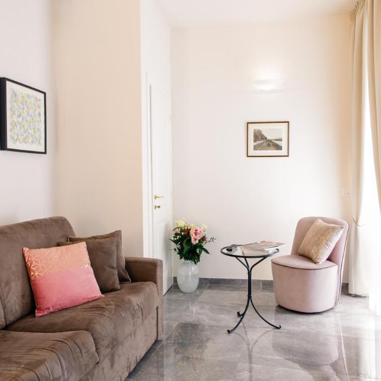 MyFlorenceHoliday Gold Bridge - Appartamento con Balcone - 23