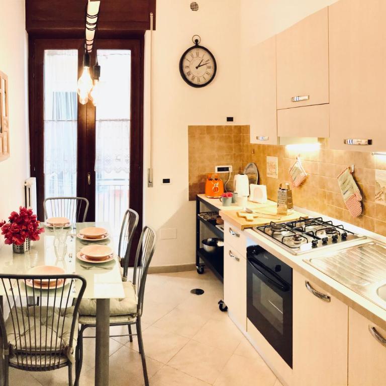 GuestHost - Salerno Historic Center Lovely Flat - Appartamento con 2 Camere da Letto - 4