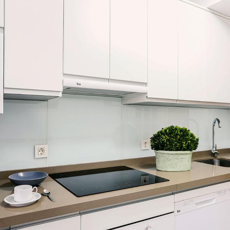 Genteel Home Isabel la Católica - Four-Bedroom Apartment witout terrace - 16