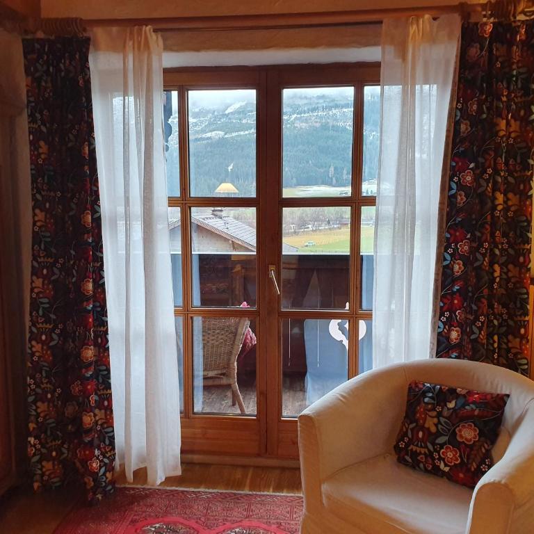 Appartement Pension Bäckenhäusl FERIENWOHNUNGEN Chalets Hütten Komfortzimmer - Comfort Vierbettzimmer - 17