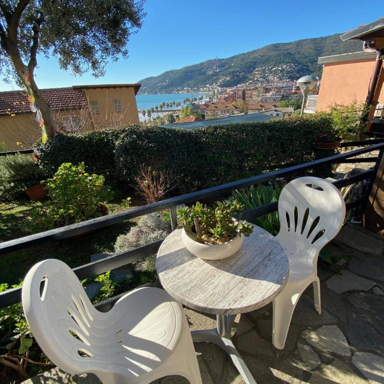 Albergo La Pineta - Camera Matrimoniale/Doppia con Letti Singoli con Vista Mare - 1