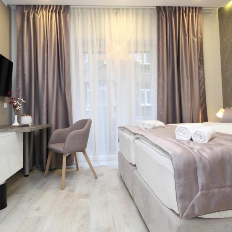 PLATINUM ROOMS butique hotel - Deluks Dvokrevetna Soba s Bračnim Krevetom (2 Odrasle Osobe + 1 Dete) - 3