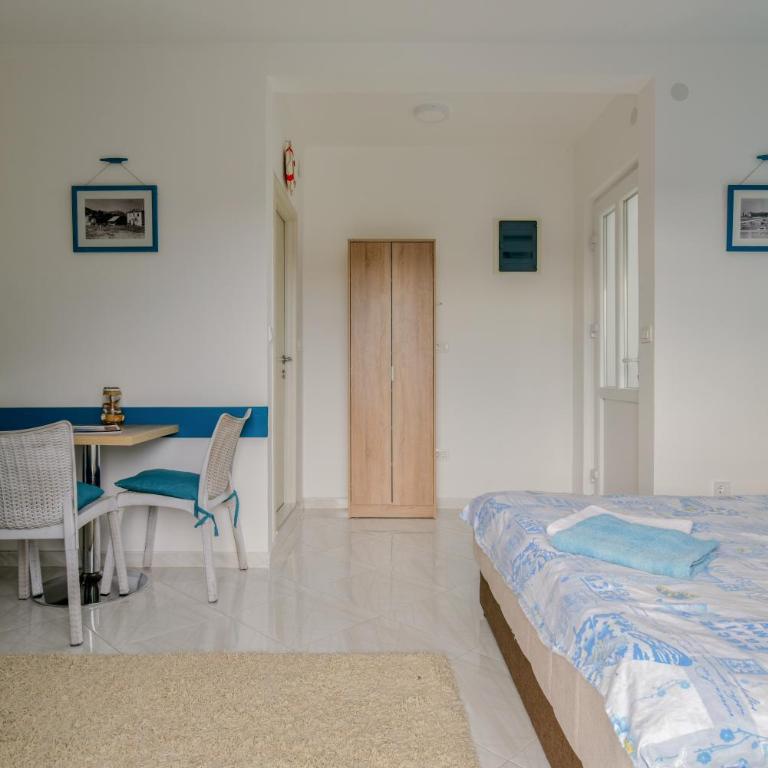 Apartments Suster - Apartment with Mountain View - 2