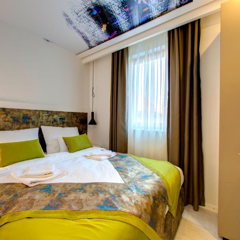 Diamond Rain Boutique Hotel - Standardna Dvokrevetna Soba sa Bračnim Krevetom - 10